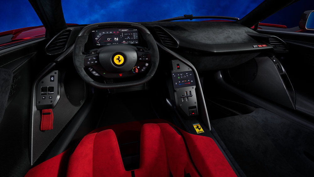 Ferrari F80 - Volante e Interfaccia Guidatore